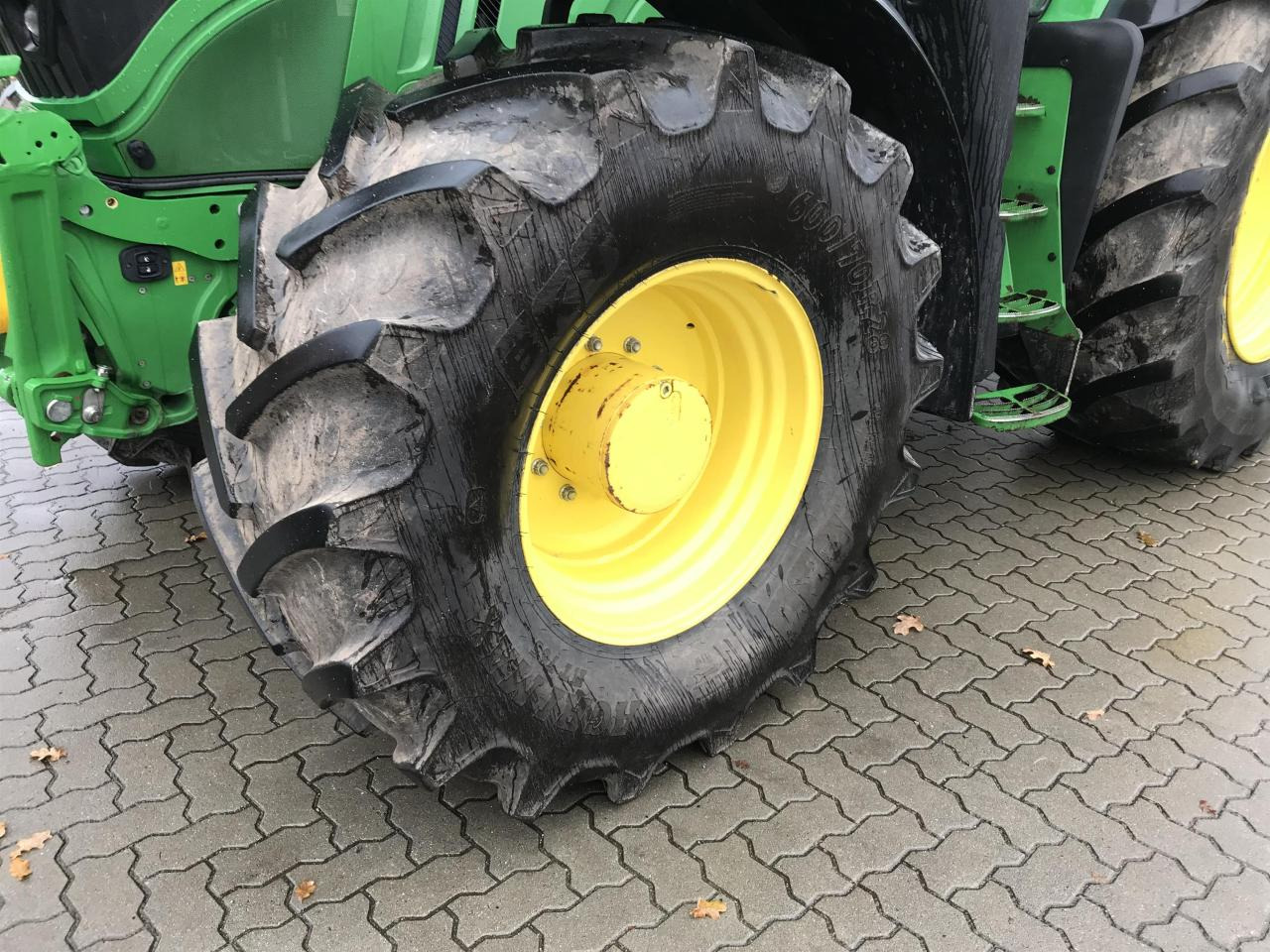 Τρακτέρ John Deere 6215R: φωτογραφία 9