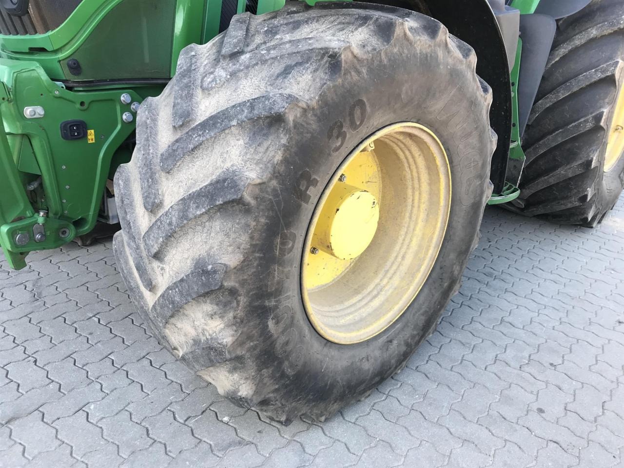 Τρακτέρ John Deere 6230R: φωτογραφία 12