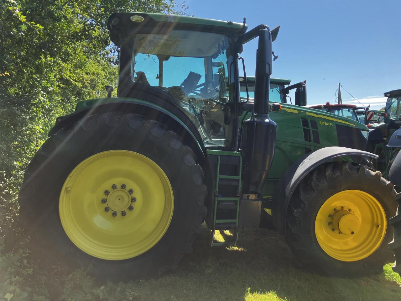 John Deere 6230R - Τρακτέρ: φωτογραφία 2 John Deere 6230R - Τρακτέρ: φωτογραφία 2