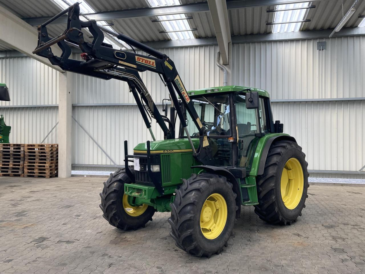 John Deere 6300 - Τρακτέρ: φωτογραφία 1 John Deere 6300 - Τρακτέρ: φωτογραφία 1