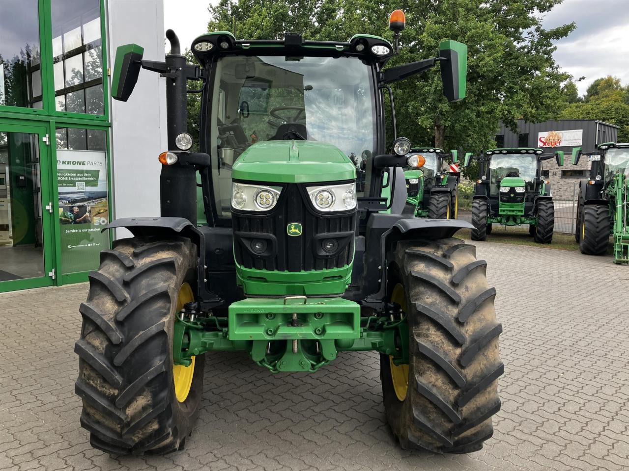John Deere 6R 130 - Τρακτέρ: φωτογραφία 3 John Deere 6R 130 - Τρακτέρ: φωτογραφία 3