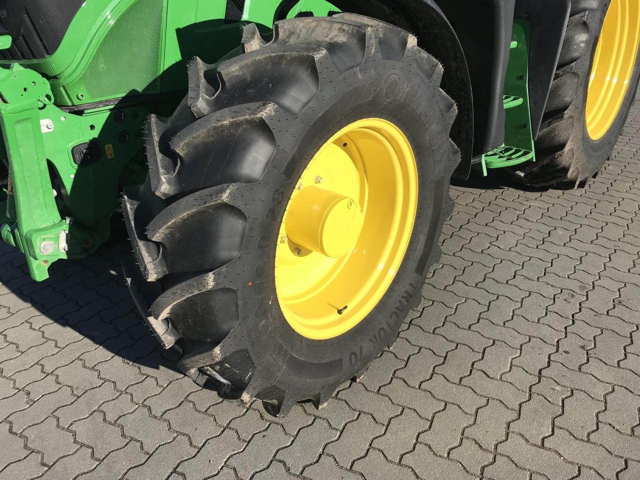 John Deere 6R 130 - Τρακτέρ: φωτογραφία 4 John Deere 6R 130 - Τρακτέρ: φωτογραφία 4