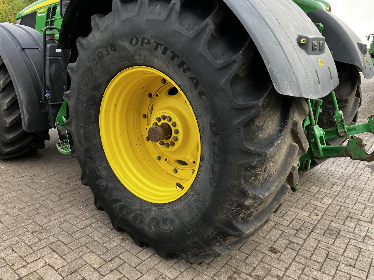 Τρακτέρ John Deere 7290R: φωτογραφία 11 Τρακτέρ John Deere 7290R: φωτογραφία 11