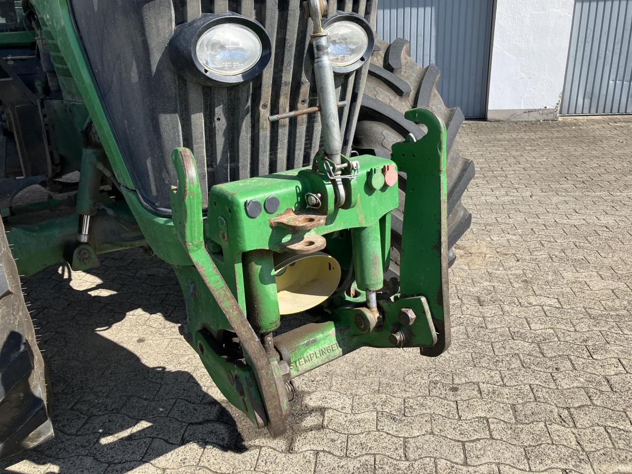John Deere 7930 - Τρακτέρ: φωτογραφία 3 John Deere 7930 - Τρακτέρ: φωτογραφία 3