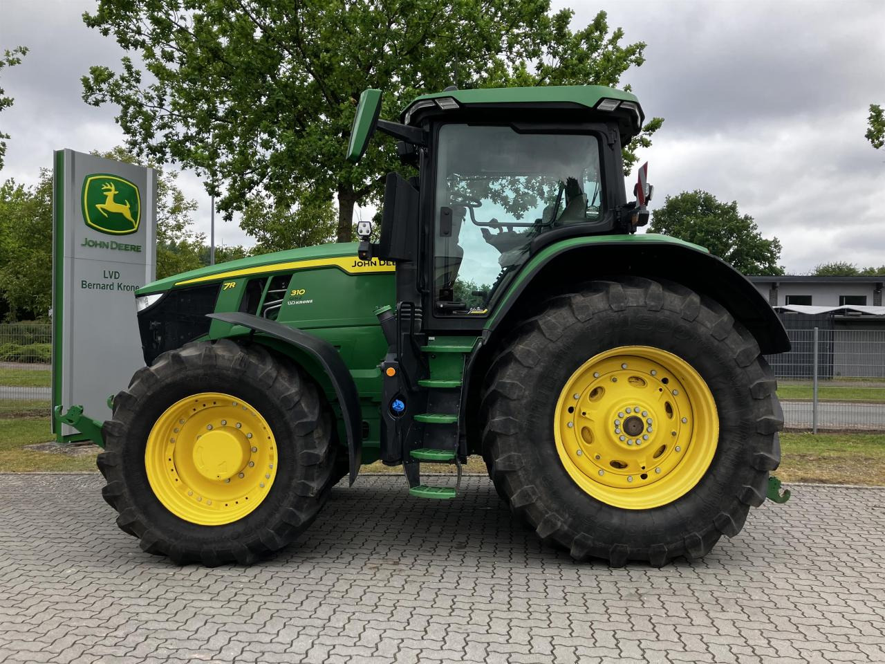 John Deere 7R 310 - Τρακτέρ: φωτογραφία 1 John Deere 7R 310 - Τρακτέρ: φωτογραφία 1