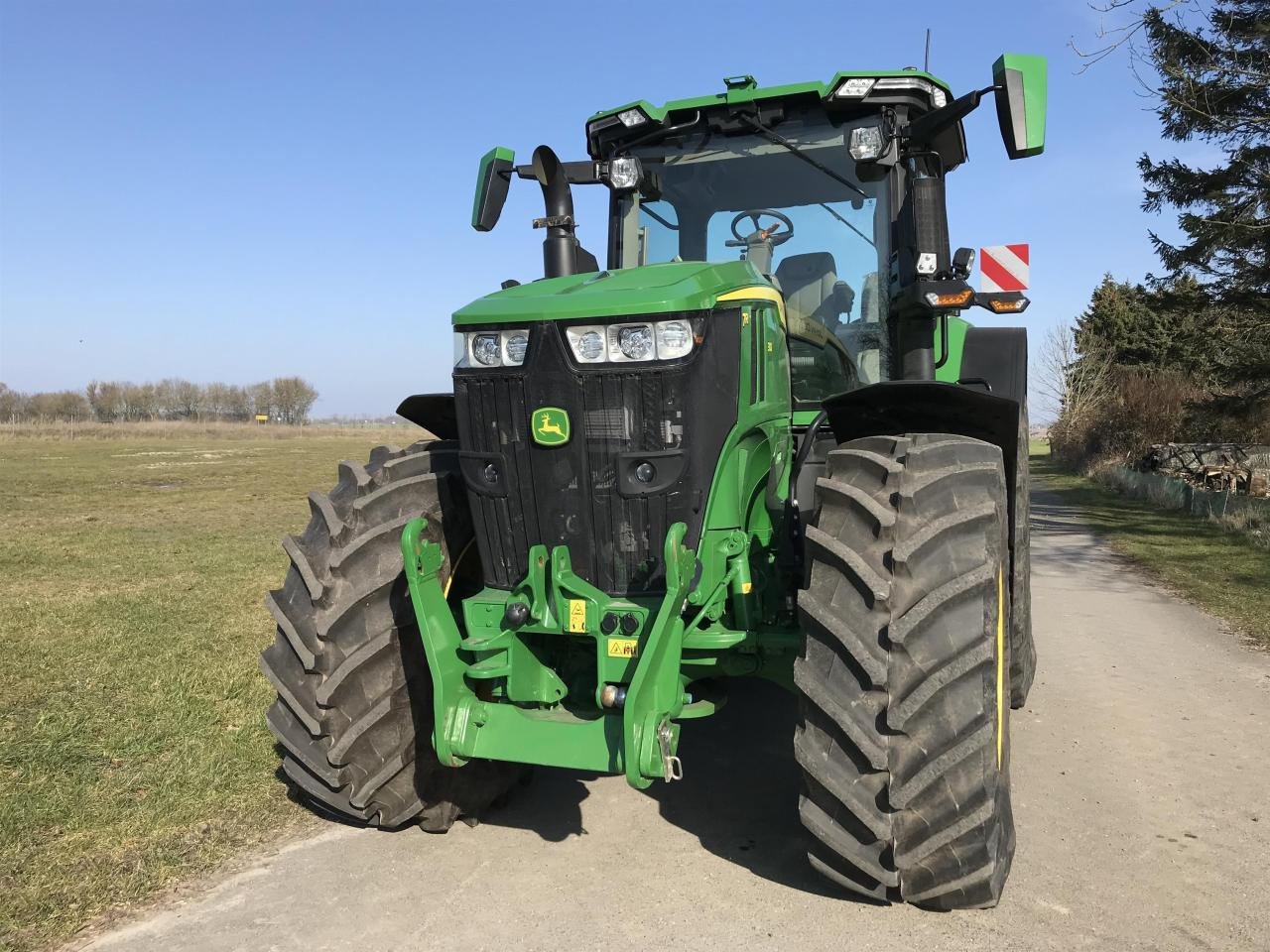 John Deere 7R 310 - Τρακτέρ: φωτογραφία 3 John Deere 7R 310 - Τρακτέρ: φωτογραφία 3