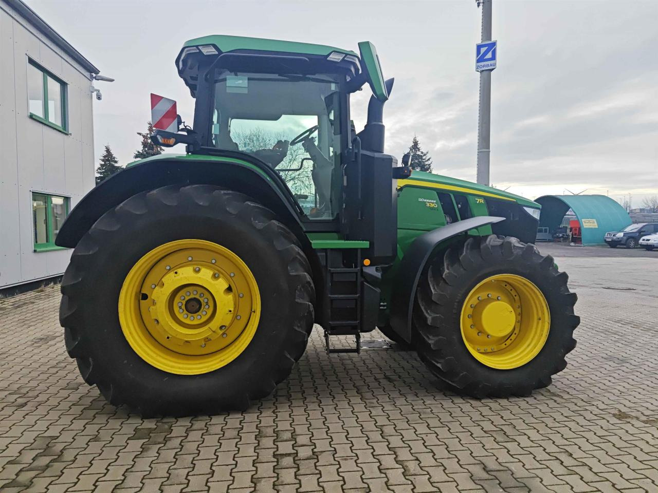 John Deere 7R 330 - Τρακτέρ: φωτογραφία 2 John Deere 7R 330 - Τρακτέρ: φωτογραφία 2