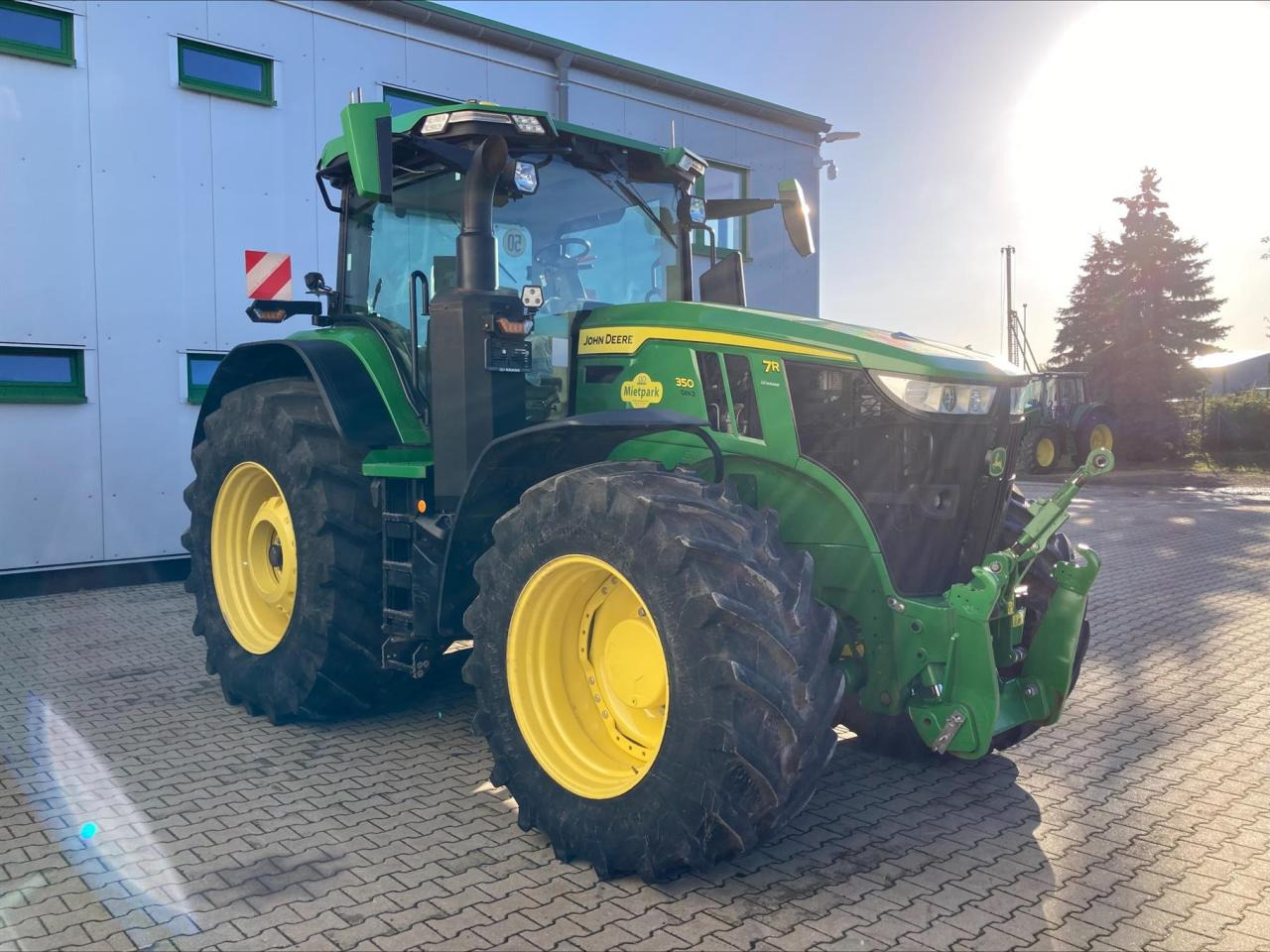 John Deere 7R 350 - Τρακτέρ: φωτογραφία 2 John Deere 7R 350 - Τρακτέρ: φωτογραφία 2