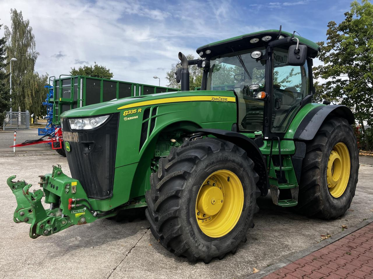 John Deere 8335R - Τρακτέρ: φωτογραφία 2 John Deere 8335R - Τρακτέρ: φωτογραφία 2
