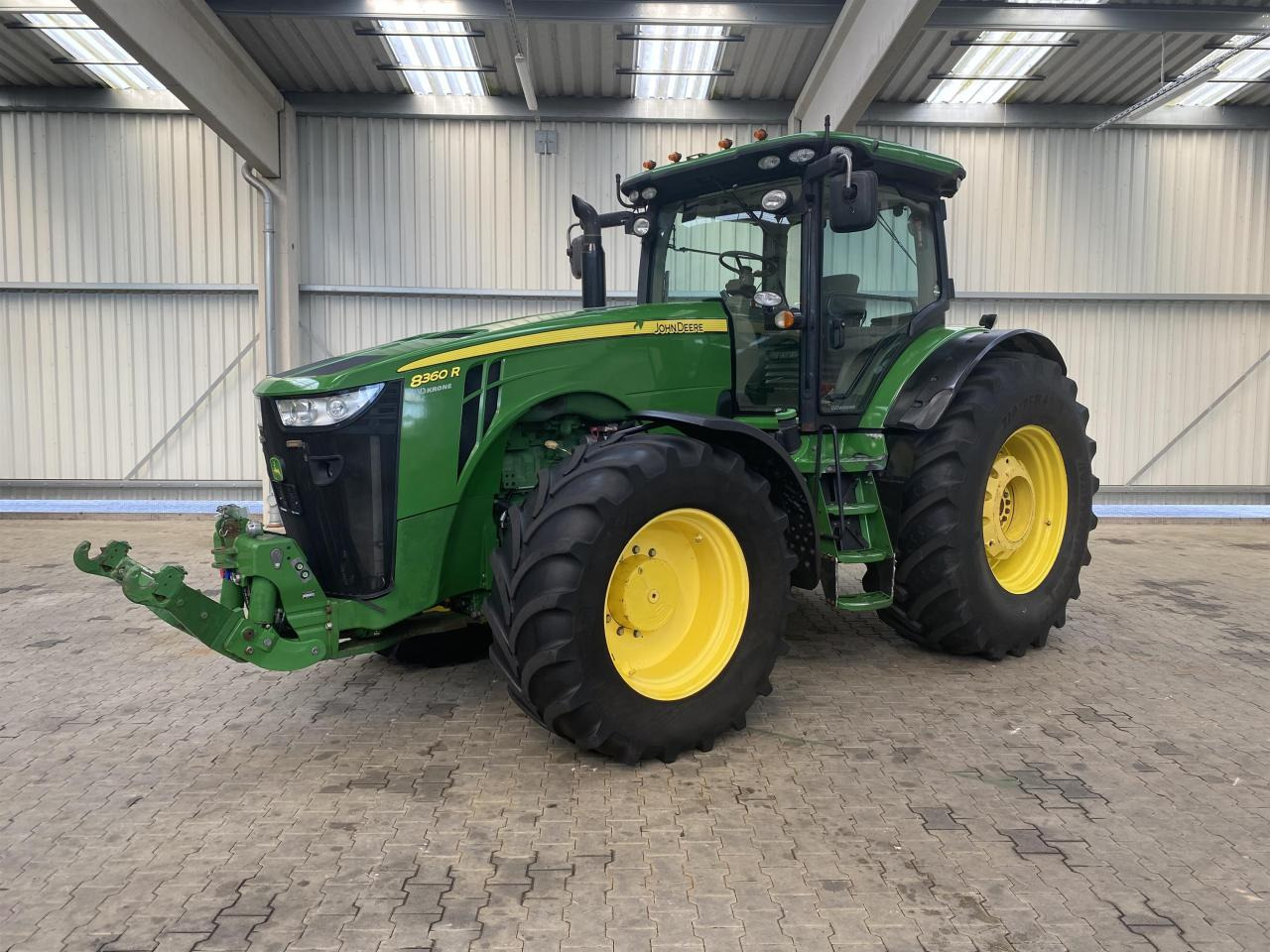 John Deere 8360R - Τρακτέρ: φωτογραφία 1 John Deere 8360R - Τρακτέρ: φωτογραφία 1