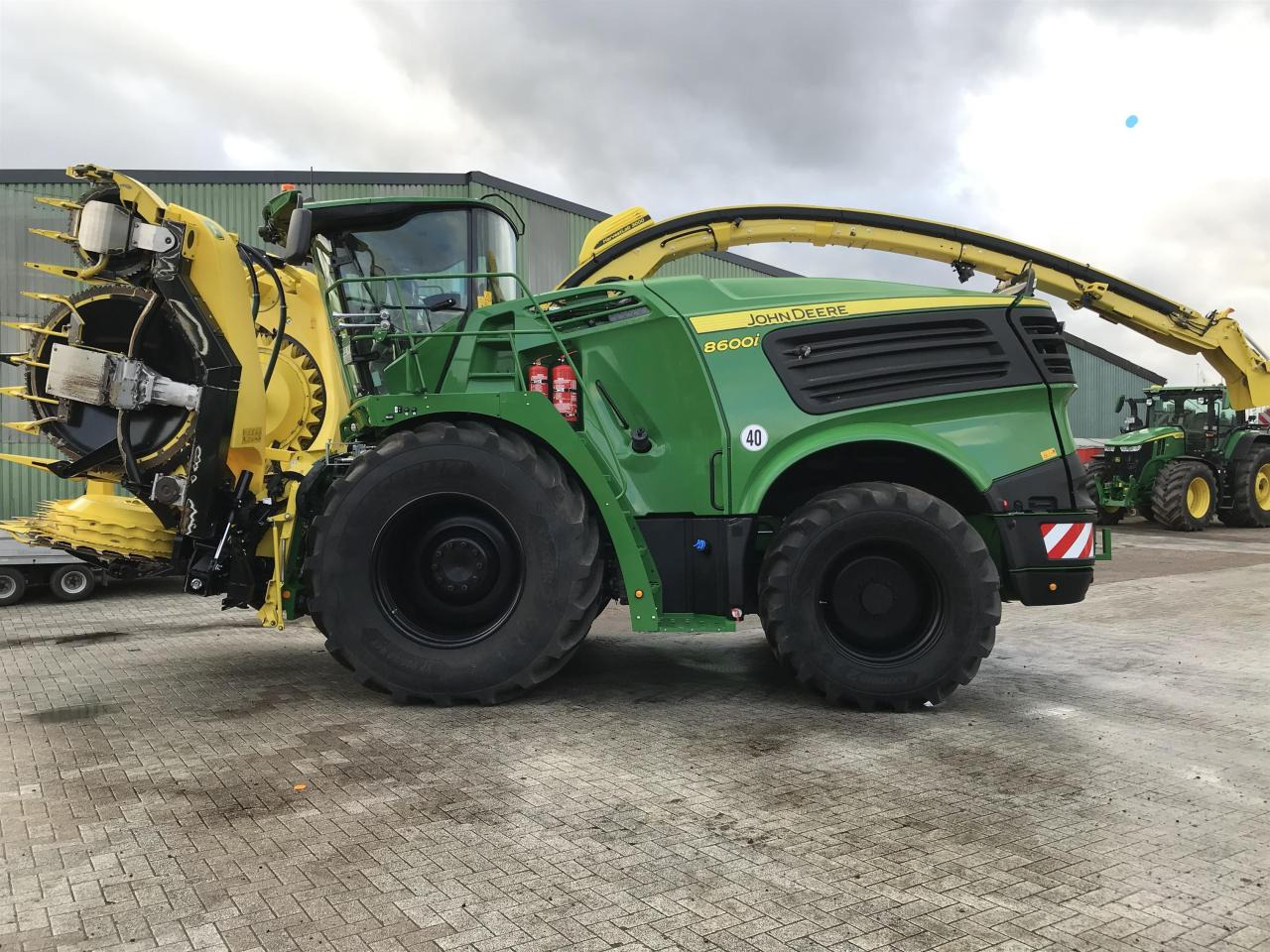 John Deere 8600 - Ενσιρωτική μηχανή: φωτογραφία 1 John Deere 8600 - Ενσιρωτική μηχανή: φωτογραφία 1