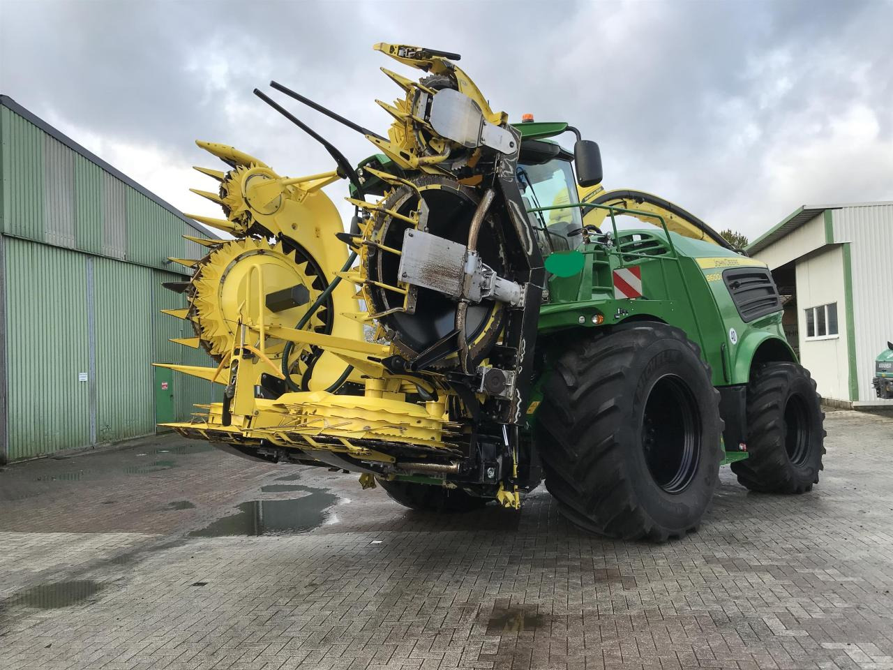 John Deere 8600 - Ενσιρωτική μηχανή: φωτογραφία 3 John Deere 8600 - Ενσιρωτική μηχανή: φωτογραφία 3
