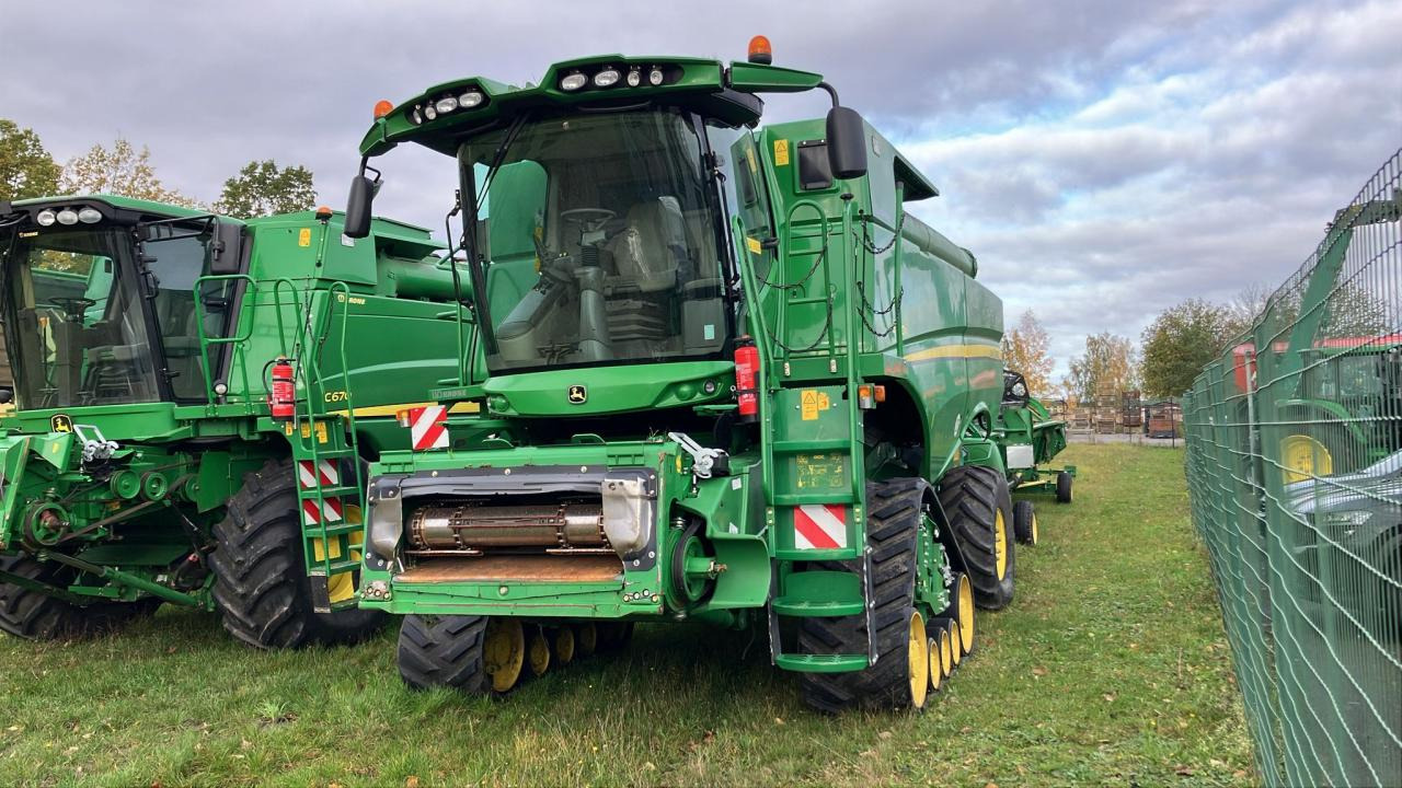 John Deere S680 - Θεριζοαλωνιστική μηχανή: φωτογραφία 4 John Deere S680 - Θεριζοαλωνιστική μηχανή: φωτογραφία 4