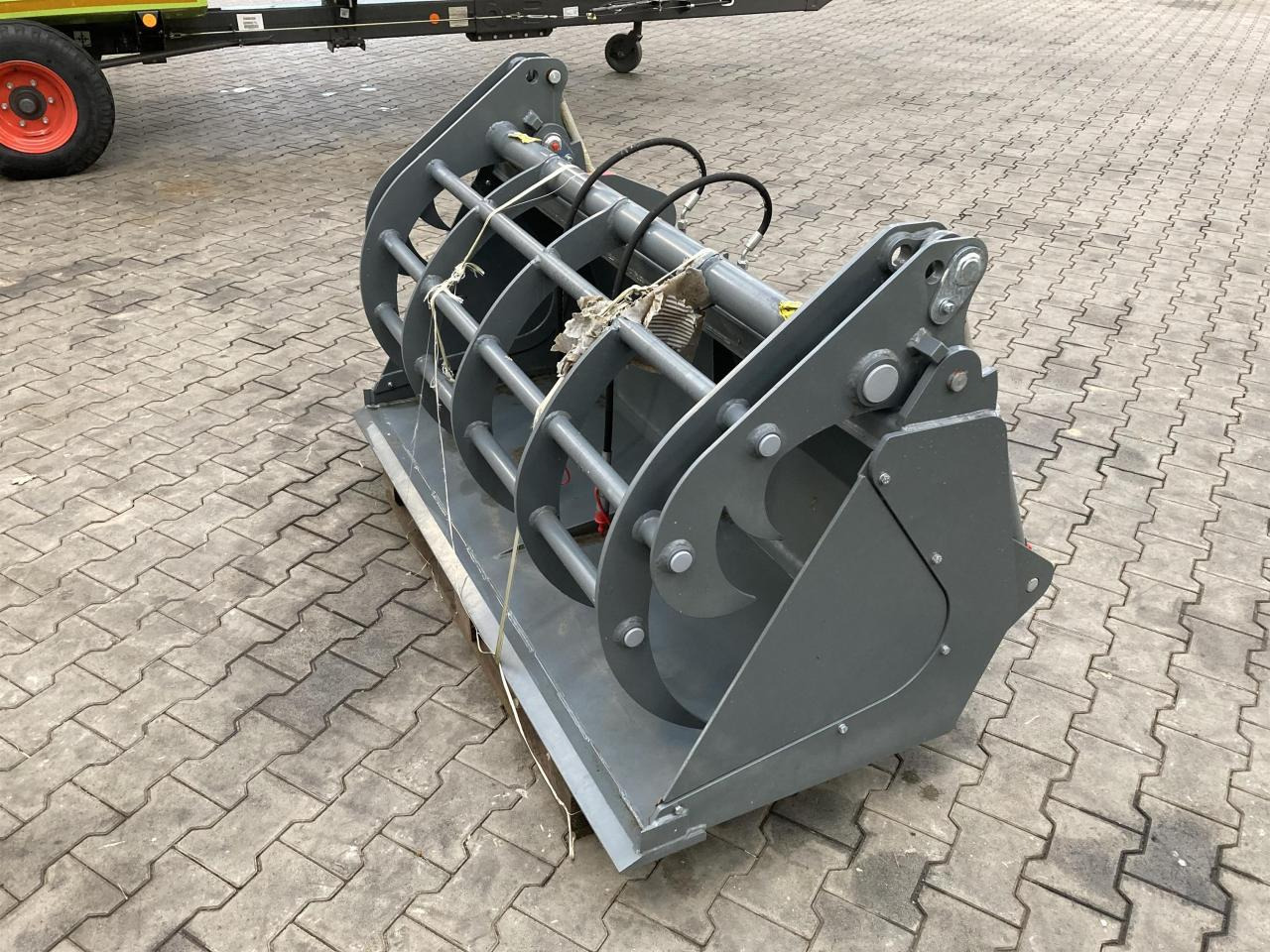 Kramer 1600 mm Silagebeißschaufel - Φορτωτησ για τρακτερ: φωτογραφία 1 Kramer 1600 mm Silagebeißschaufel - Φορτωτησ για τρακτερ: φωτογραφία 1