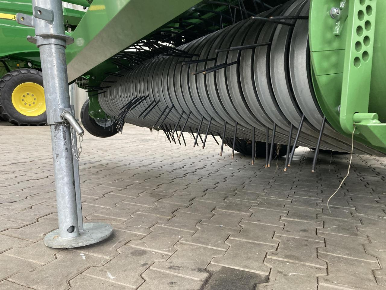 Krone CF 155 XC - Χορτοδετική μηχανή στρόγγυλης μπάλας: φωτογραφία 5 Krone CF 155 XC - Χορτοδετική μηχανή στρόγγυλης μπάλας: φωτογραφία 5
