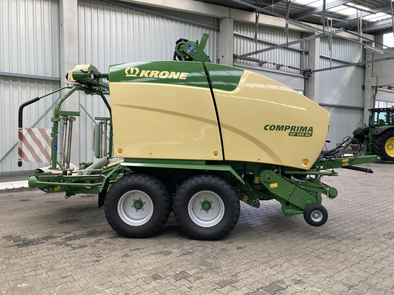 Krone CF 155 XC - Χορτοδετική μηχανή στρόγγυλης μπάλας: φωτογραφία 3 Krone CF 155 XC - Χορτοδετική μηχανή στρόγγυλης μπάλας: φωτογραφία 3