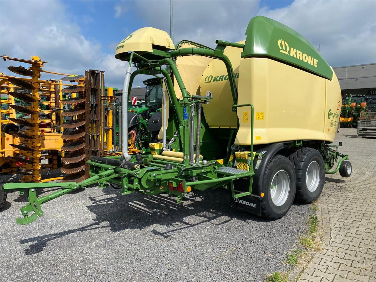 Krone CV 150 XC x-treme - Χορτοδετική μηχανή στρόγγυλης μπάλας: φωτογραφία 2 Krone CV 150 XC x-treme - Χορτοδετική μηχανή στρόγγυλης μπάλας: φωτογραφία 2