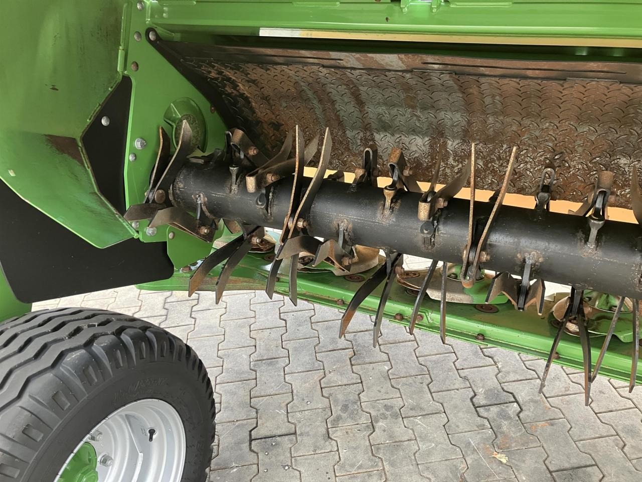 Krone EC TS 320 CV - Χορτοκοπτικό: φωτογραφία 5 Krone EC TS 320 CV - Χορτοκοπτικό: φωτογραφία 5