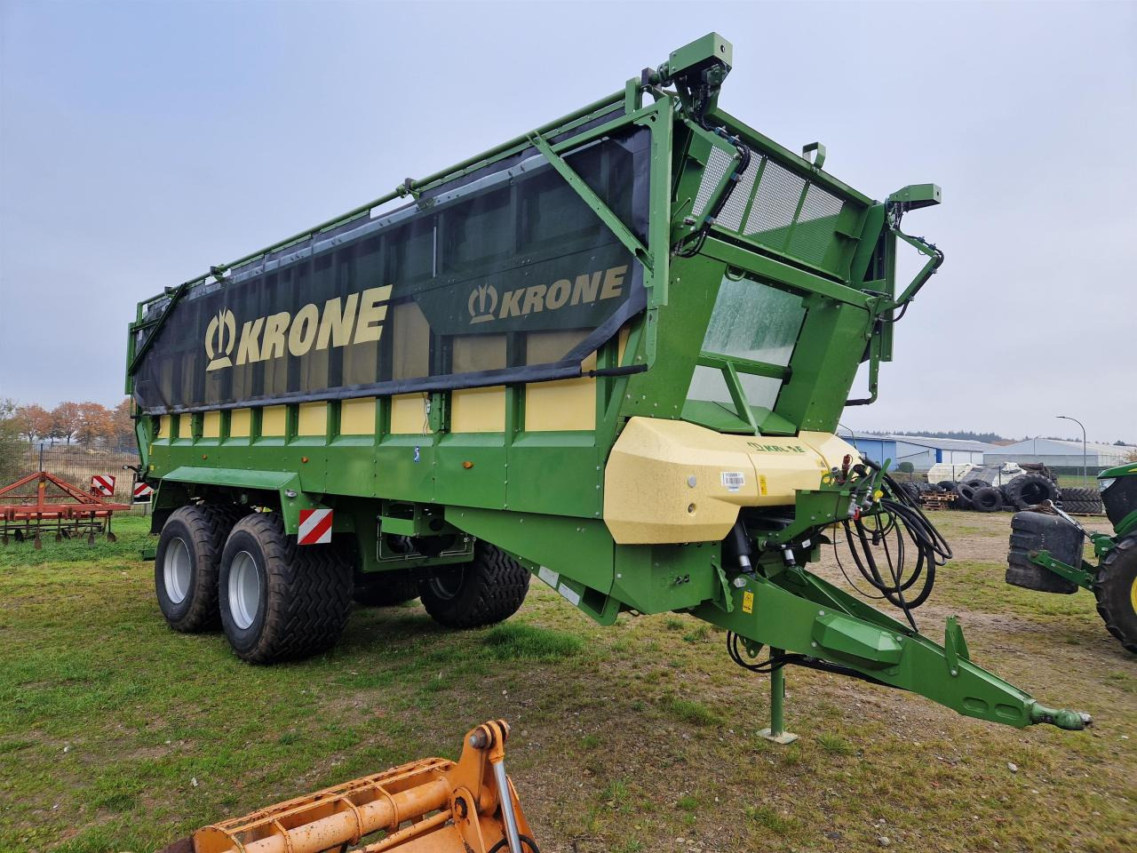 Krone GX 440 - Ανατρεπόμενη ρυμούλκα για τρακτέρ: φωτογραφία 1 Krone GX 440 - Ανατρεπόμενη ρυμούλκα για τρακτέρ: φωτογραφία 1
