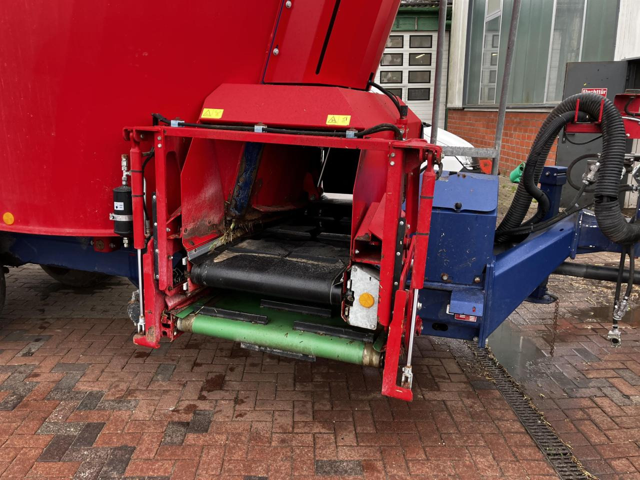 Mayer Trailed Line DUO 18 - Ενσιροδιανομέας: φωτογραφία 4 Mayer Trailed Line DUO 18 - Ενσιροδιανομέας: φωτογραφία 4