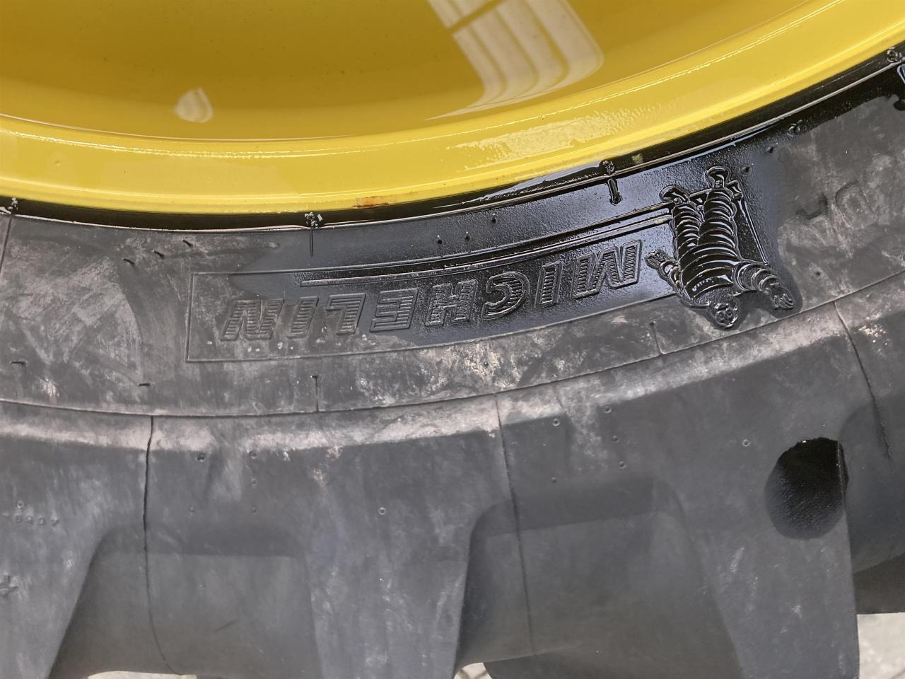 Michelin 320/85R38 - Ελαστικό για Γεωργικά μηχανήματα: φωτογραφία 4 Michelin 320/85R38 - Ελαστικό για Γεωργικά μηχανήματα: φωτογραφία 4