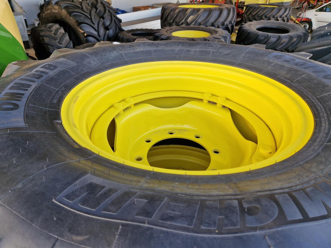 Michelin 420/70R24 - Ελαστικό για Γεωργικά μηχανήματα: φωτογραφία 2 Michelin 420/70R24 - Ελαστικό για Γεωργικά μηχανήματα: φωτογραφία 2