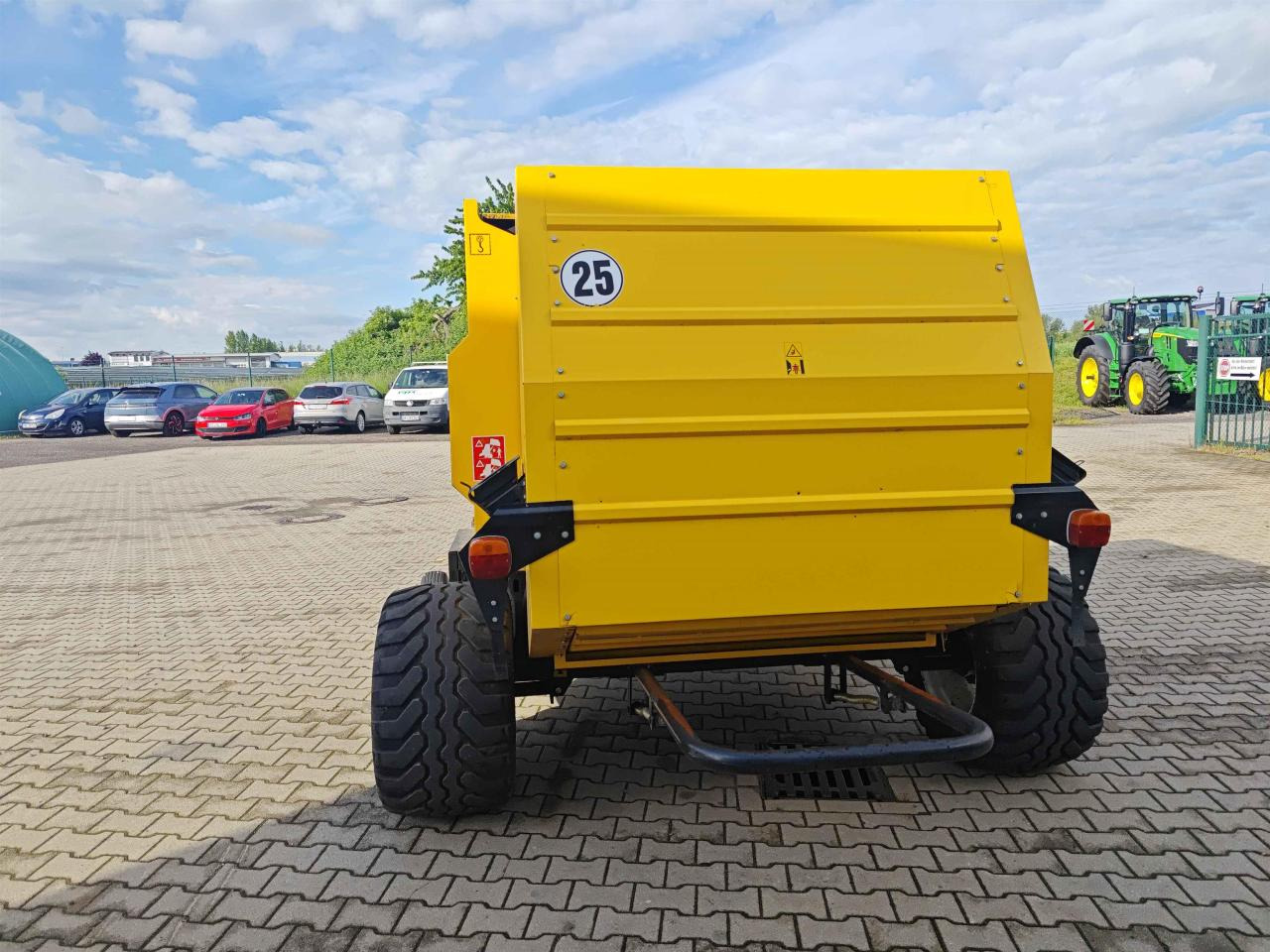 New Holland BR6090 - Χορτοδετική μηχανή στρόγγυλης μπάλας: φωτογραφία 4 New Holland BR6090 - Χορτοδετική μηχανή στρόγγυλης μπάλας: φωτογραφία 4