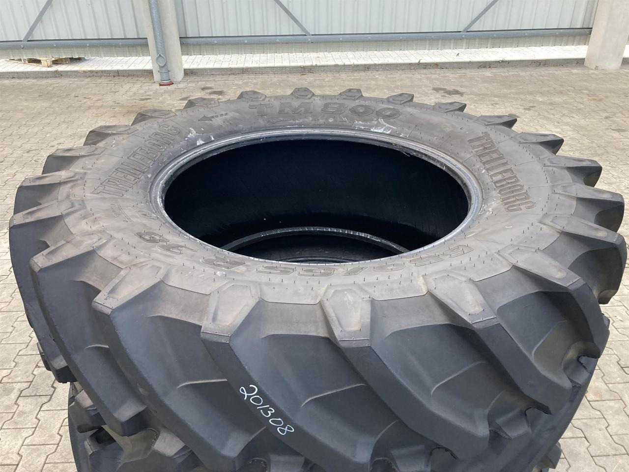Trelleborg 650/65R38 - Ελαστικό για Γεωργικά μηχανήματα: φωτογραφία 2 Trelleborg 650/65R38 - Ελαστικό για Γεωργικά μηχανήματα: φωτογραφία 2