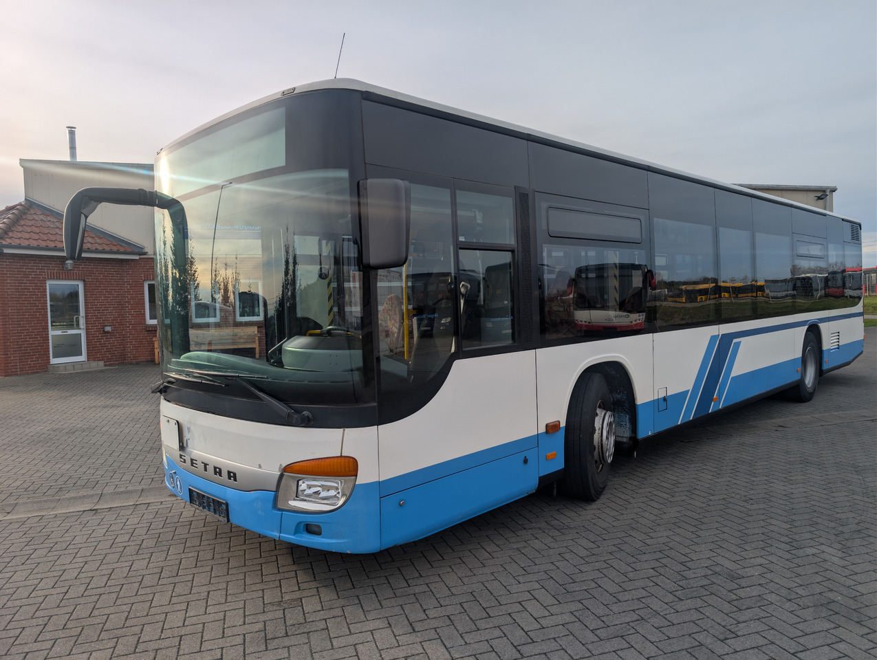 SETRA S 415 NF (Niederflur-Linienbus, Klasse II) - Αστικό λεωφορείο: φωτογραφία 3 SETRA S 415 NF (Niederflur-Linienbus, Klasse II) - Αστικό λεωφορείο: φωτογραφία 3