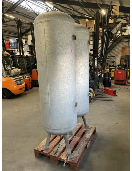 Αεροσυμπιεστής Atlas-Copco 500 Liter Gegalvaniseerde Verticale luchtketel 11 Bar (1 stuks): φωτογραφία 6 Αεροσυμπιεστής Atlas-Copco 500 Liter Gegalvaniseerde Verticale luchtketel 11 Bar (1 stuks): φωτογραφία 6