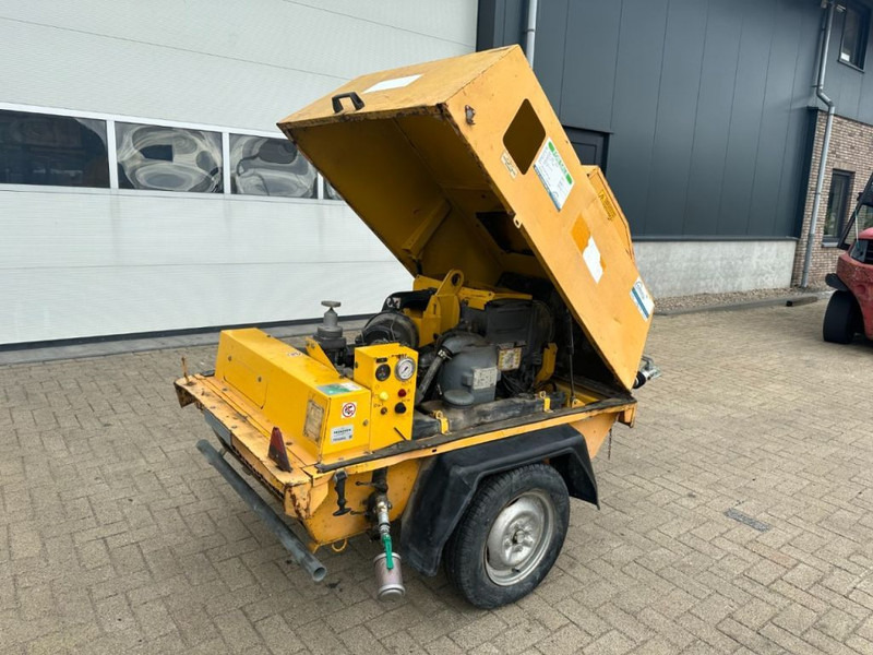 Atlas-Copco ATCA 2000 Deutz F2L 1011 Mobiele Diesel Schroefcompressor 18.5 kW 7 Bar - Αεροσυμπιεστής: φωτογραφία 2 Atlas-Copco ATCA 2000 Deutz F2L 1011 Mobiele Diesel Schroefcompressor 18.5 kW 7 Bar - Αεροσυμπιεστής: φωτογραφία 2