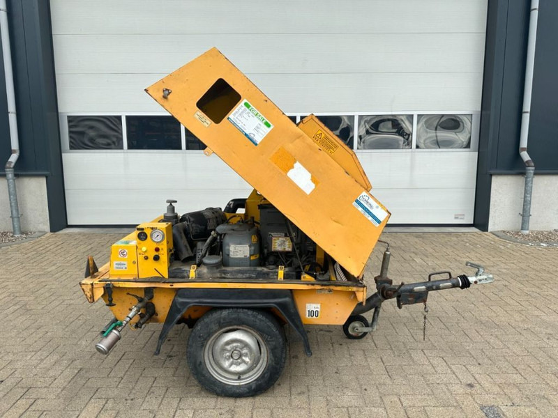 Atlas-Copco ATCA 2000 Deutz F2L 1011 Mobiele Diesel Schroefcompressor 18.5 kW 7 Bar - Αεροσυμπιεστής: φωτογραφία 5 Atlas-Copco ATCA 2000 Deutz F2L 1011 Mobiele Diesel Schroefcompressor 18.5 kW 7 Bar - Αεροσυμπιεστής: φωτογραφία 5