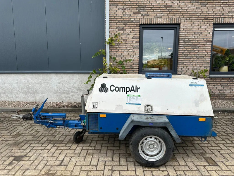 Compair H2180 Deutz 2.1 m3 / min 28 kW 7 Bar Mobiele Diesel Compressor met kenteken - Αεροσυμπιεστής: φωτογραφία 1 Compair H2180 Deutz 2.1 m3 / min 28 kW 7 Bar Mobiele Diesel Compressor met kenteken - Αεροσυμπιεστής: φωτογραφία 1