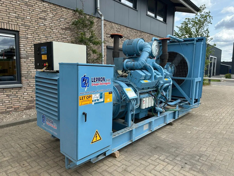 Cummins KTA 38 G1 Leroy Somer 800 kVA noodstroom generatorset as New ! 123 hours ! - Βιομηχανική γεννήτρια: φωτογραφία 2 Cummins KTA 38 G1 Leroy Somer 800 kVA noodstroom generatorset as New ! 123 hours ! - Βιομηχανική γεννήτρια: φωτογραφία 2