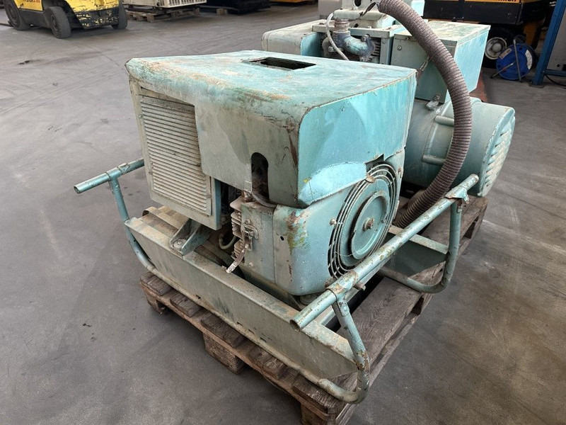 GENERATOR Onan Portaweld 200 Las generator Welding generator 200 Amp Benzine Petrol - Βιομηχανική γεννήτρια: φωτογραφία 2 GENERATOR Onan Portaweld 200 Las generator Welding generator 200 Amp Benzine Petrol - Βιομηχανική γεννήτρια: φωτογραφία 2