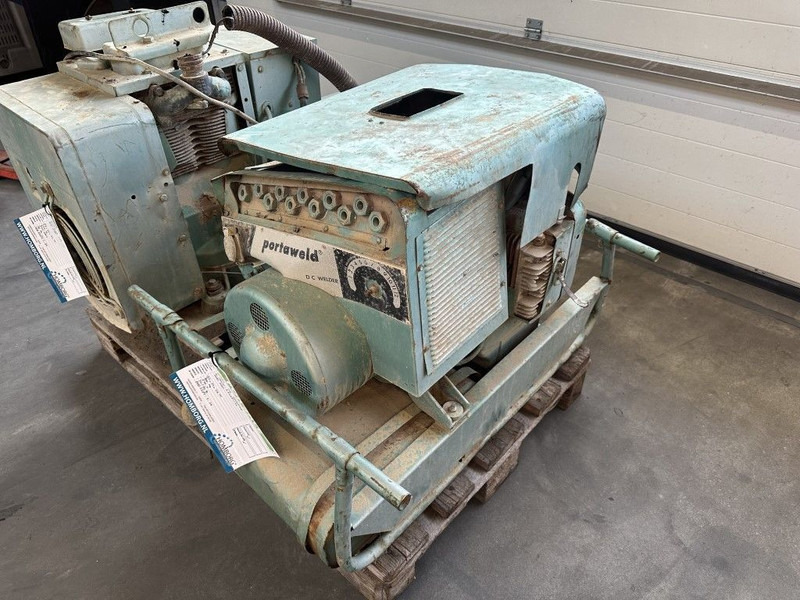 GENERATOR Onan Portaweld 200 Las generator Welding generator 200 Amp Benzine Petrol - Βιομηχανική γεννήτρια: φωτογραφία 4 GENERATOR Onan Portaweld 200 Las generator Welding generator 200 Amp Benzine Petrol - Βιομηχανική γεννήτρια: φωτογραφία 4