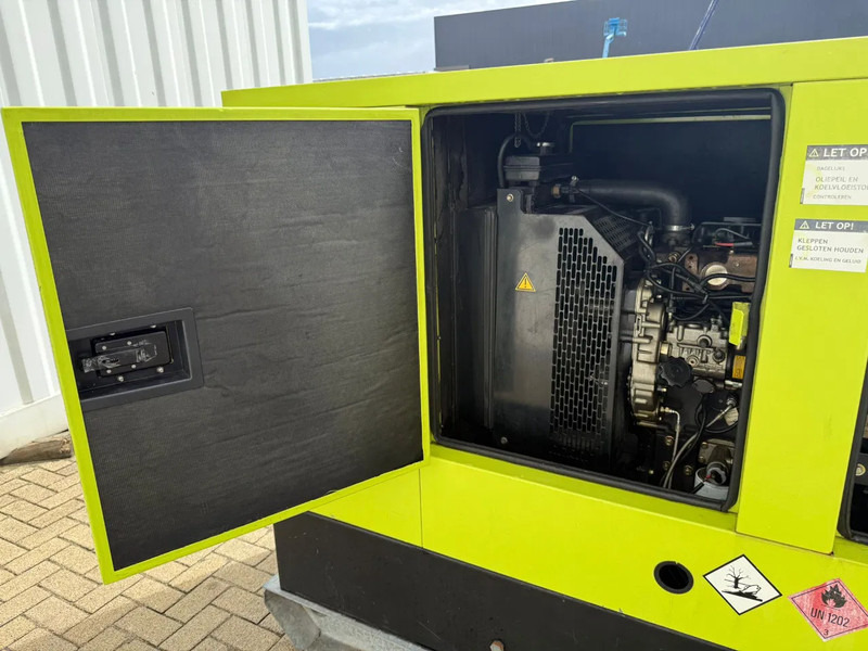 GESAN DPR 60 Perkins Leroy Somer 60 kVA Silent Rental generatorset - Βιομηχανική γεννήτρια: φωτογραφία 2 GESAN DPR 60 Perkins Leroy Somer 60 kVA Silent Rental generatorset - Βιομηχανική γεννήτρια: φωτογραφία 2