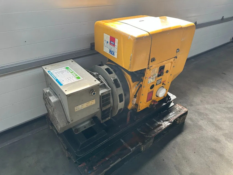 Hatz 2L40CH Stamford 15 kVA Silentpack generatorset - Βιομηχανική γεννήτρια: φωτογραφία 4 Hatz 2L40CH Stamford 15 kVA Silentpack generatorset - Βιομηχανική γεννήτρια: φωτογραφία 4