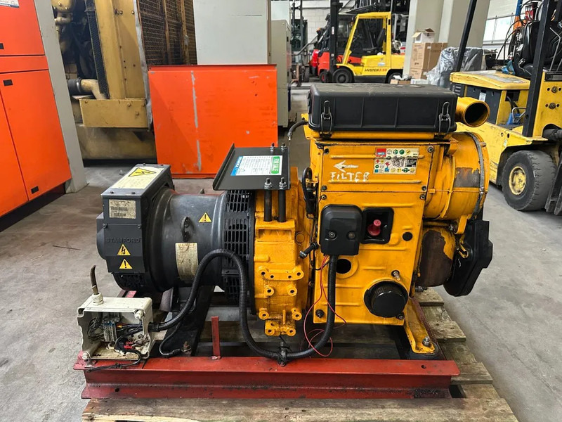 Hatz 2M41 Stamford 20 kVA generatorset - Βιομηχανική γεννήτρια: φωτογραφία 1 Hatz 2M41 Stamford 20 kVA generatorset - Βιομηχανική γεννήτρια: φωτογραφία 1