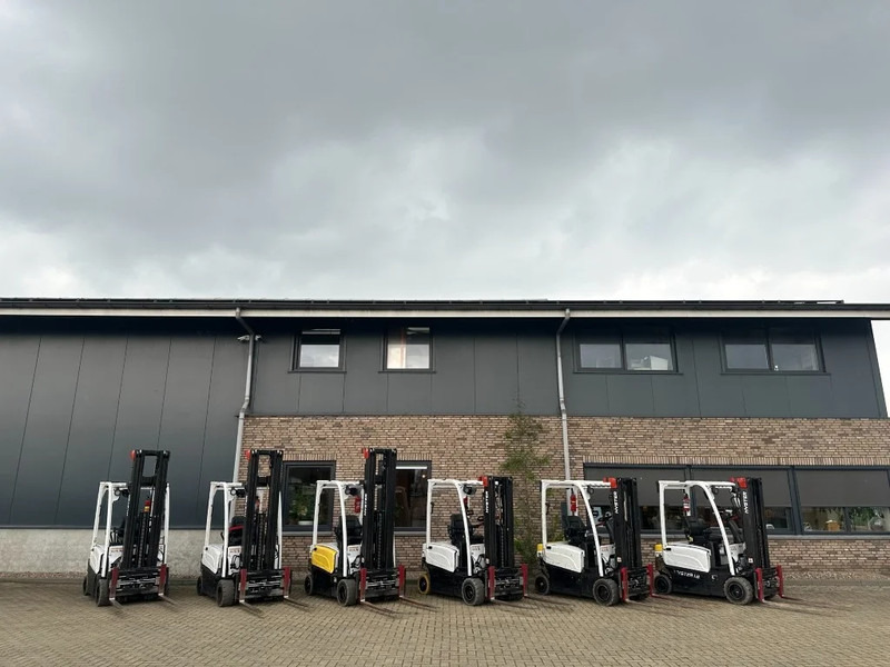 Hyster J1.8XN MWB 1.8 ton Triplex Freelift Sideshift Positioner Elektra Heftruck Accu 2023 - Ηλεκτροκίνητο περονοφόρο: φωτογραφία 2 Hyster J1.8XN MWB 1.8 ton Triplex Freelift Sideshift Positioner Elektra Heftruck Accu 2023 - Ηλεκτροκίνητο περονοφόρο: φωτογραφία 2