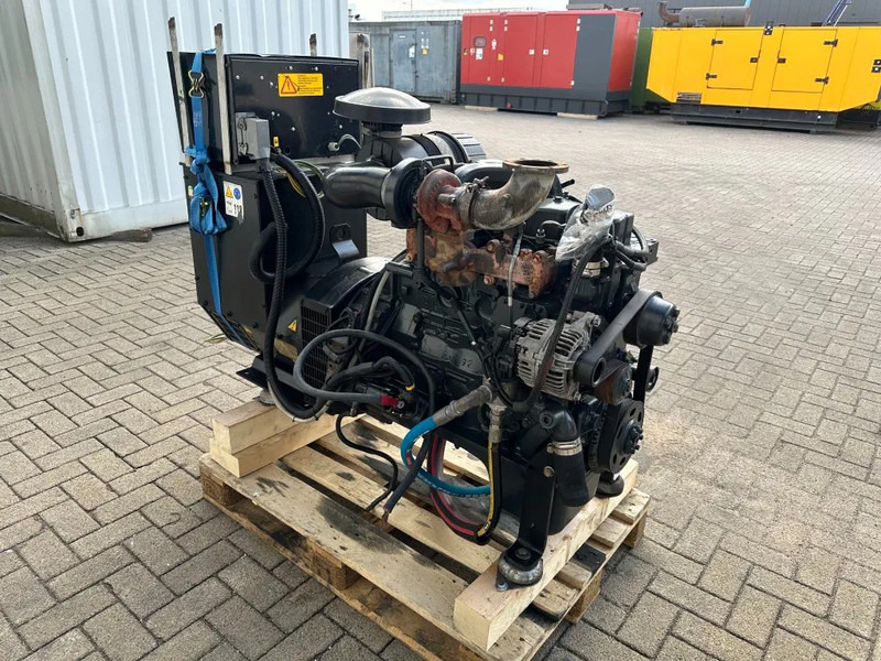 Βιομηχανική γεννήτρια Iveco FPT NEF45 SM1A.A0 Stamford 60 kVA generatorset: φωτογραφία 9 Βιομηχανική γεννήτρια Iveco FPT NEF45 SM1A.A0 Stamford 60 kVA generatorset: φωτογραφία 9