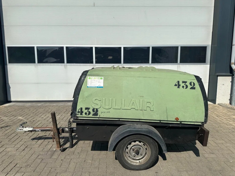 Kubota V2203 Sullair K65 Mobiele Diesel Compressor 3.7 m3 / min 30 kW 7 Bar - Αεροσυμπιεστής: φωτογραφία 1 Kubota V2203 Sullair K65 Mobiele Diesel Compressor 3.7 m3 / min 30 kW 7 Bar - Αεροσυμπιεστής: φωτογραφία 1