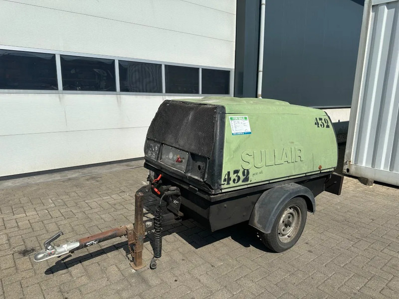 Kubota V2203 Sullair K65 Mobiele Diesel Compressor 3.7 m3 / min 30 kW 7 Bar - Αεροσυμπιεστής: φωτογραφία 2 Kubota V2203 Sullair K65 Mobiele Diesel Compressor 3.7 m3 / min 30 kW 7 Bar - Αεροσυμπιεστής: φωτογραφία 2