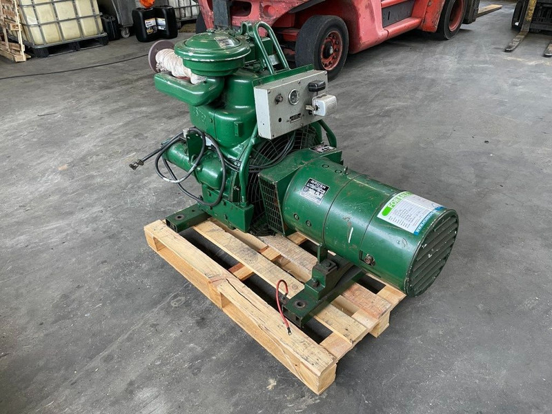 Lister HR2A - 16 kVA generatorset - Βιομηχανική γεννήτρια: φωτογραφία 5 Lister HR2A - 16 kVA generatorset - Βιομηχανική γεννήτρια: φωτογραφία 5
