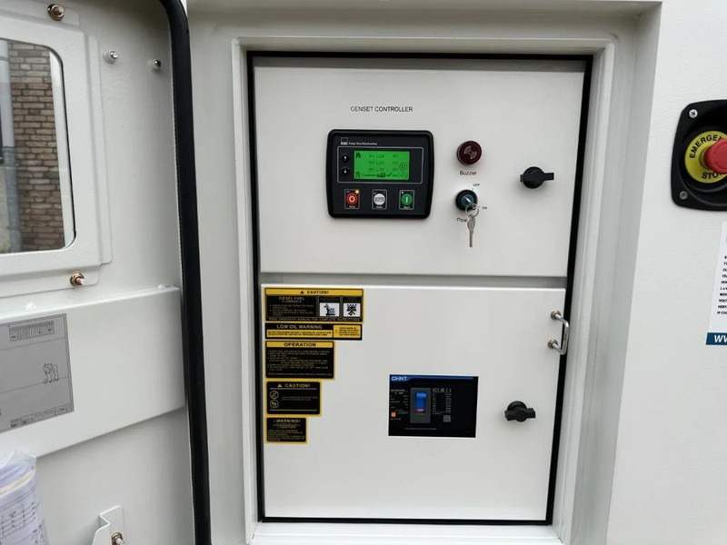 Perkins 1104C-44TAG2 Leroy Somer 110 kVA Silent generatorset - Βιομηχανική γεννήτρια: φωτογραφία 4 Perkins 1104C-44TAG2 Leroy Somer 110 kVA Silent generatorset - Βιομηχανική γεννήτρια: φωτογραφία 4