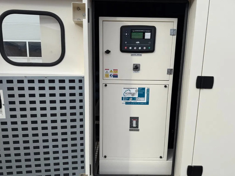 Perkins 2206A - E13TAG2 385 kVA Silent Noodstroom generatorset Aggregaat - Βιομηχανική γεννήτρια: φωτογραφία 2 Perkins 2206A - E13TAG2 385 kVA Silent Noodstroom generatorset Aggregaat - Βιομηχανική γεννήτρια: φωτογραφία 2