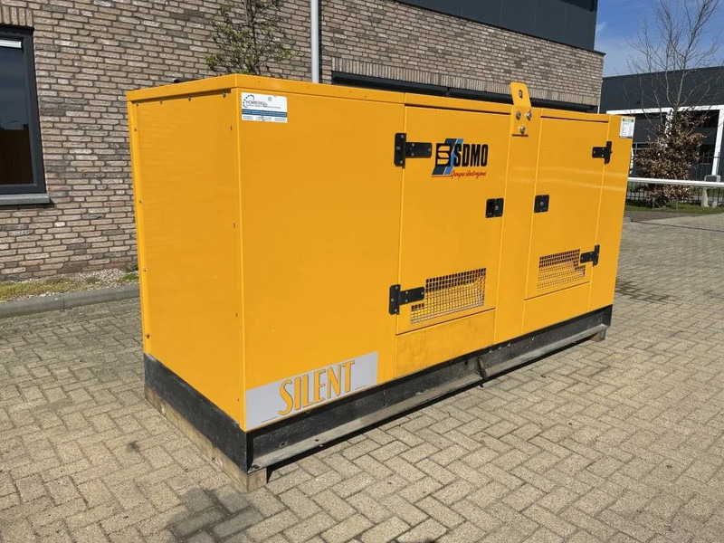 SDMO Cummins Leroy Somer 150 kVA silent - Βιομηχανική γεννήτρια: φωτογραφία 3 SDMO Cummins Leroy Somer 150 kVA silent - Βιομηχανική γεννήτρια: φωτογραφία 3