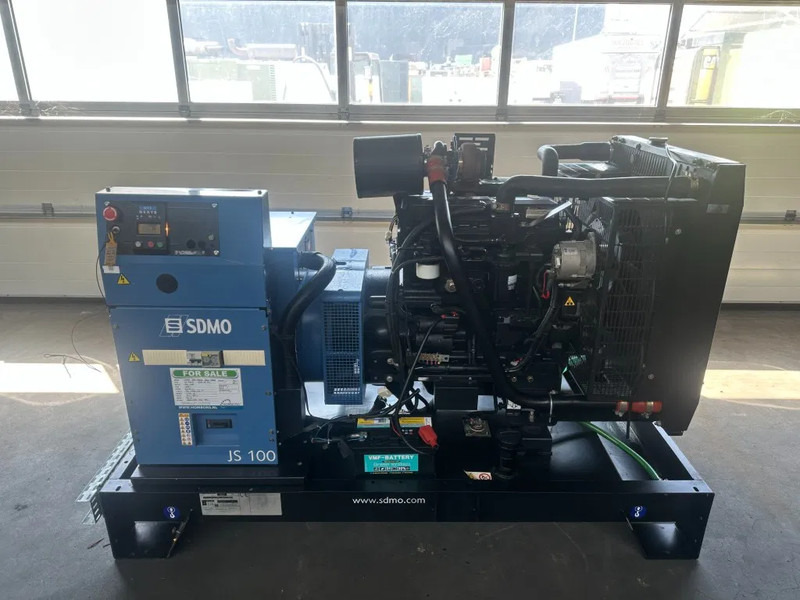 SDMO JS100K John Deere Leroy Somer 100 kVA generatorset - Βιομηχανική γεννήτρια: φωτογραφία 1 SDMO JS100K John Deere Leroy Somer 100 kVA generatorset - Βιομηχανική γεννήτρια: φωτογραφία 1