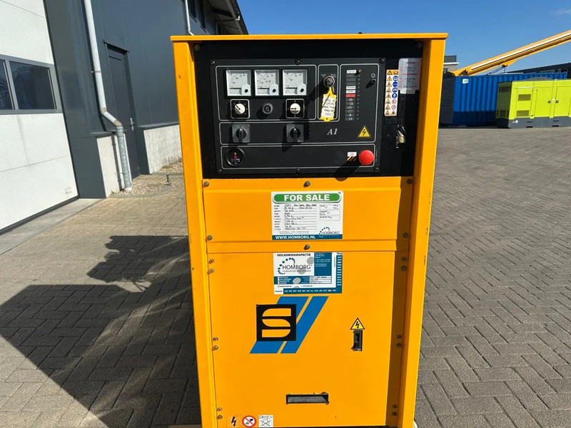 SDMO John Deere Leroy Somer 100 kVA generatorset - Βιομηχανική γεννήτρια: φωτογραφία 3 SDMO John Deere Leroy Somer 100 kVA generatorset - Βιομηχανική γεννήτρια: φωτογραφία 3
