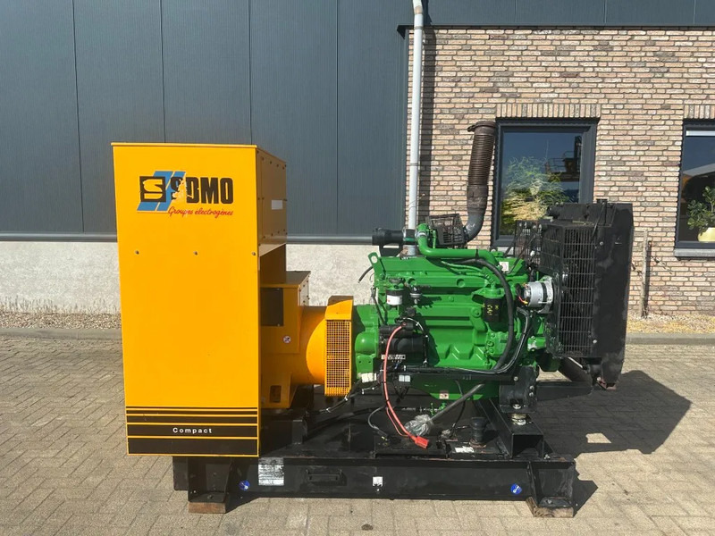 SDMO John Deere Leroy Somer 120 kVA generatorset - Βιομηχανική γεννήτρια: φωτογραφία 1 SDMO John Deere Leroy Somer 120 kVA generatorset - Βιομηχανική γεννήτρια: φωτογραφία 1